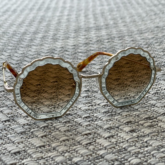 CHLOE Havana Rose Rectangle Sunglasses - Picture 2 of 5